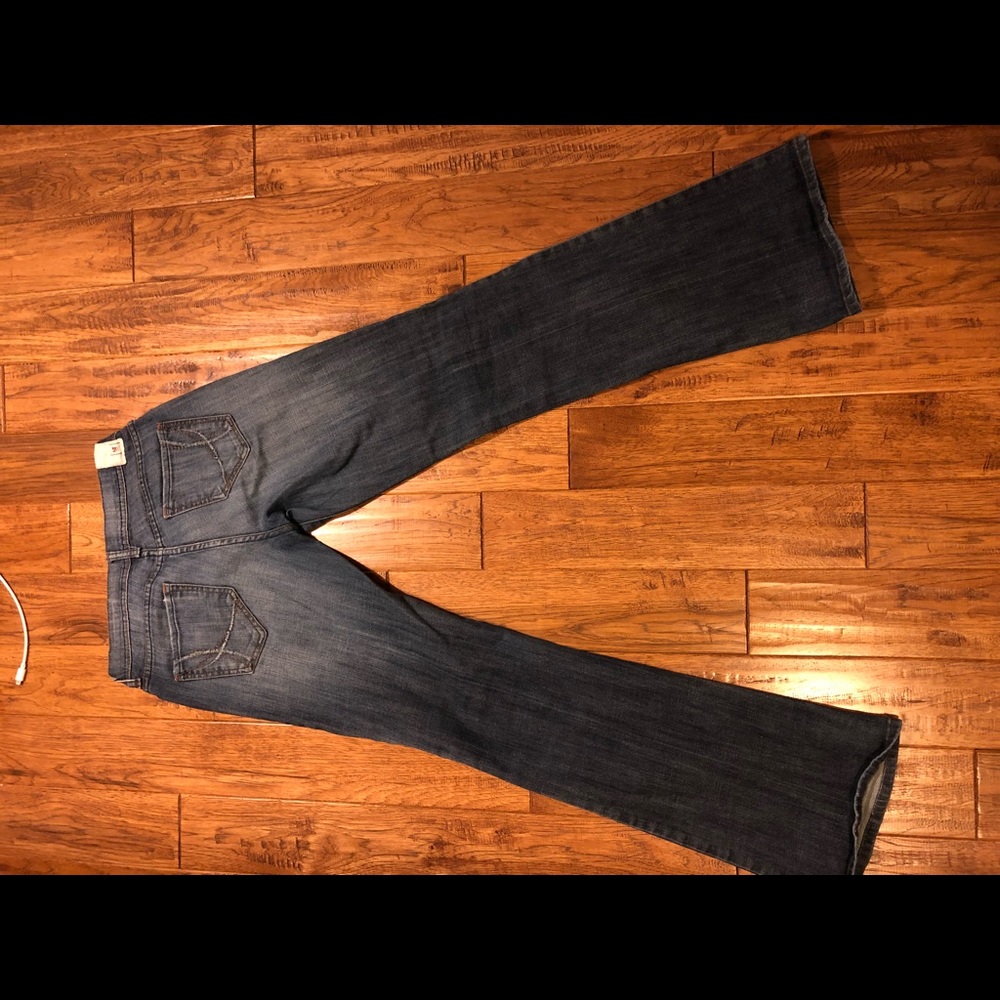It jeans